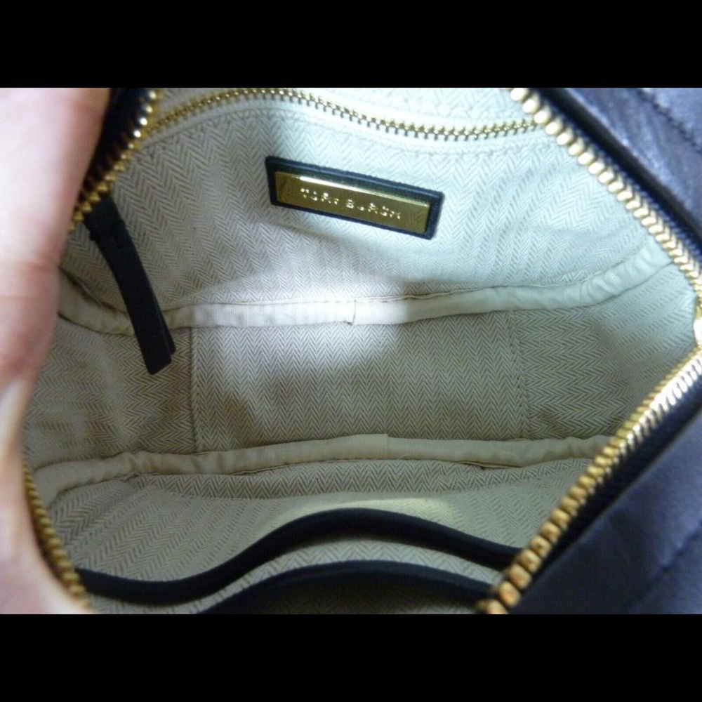 Tory Burch Small Kira Chevron Camera Bag - Picture 6 of 8